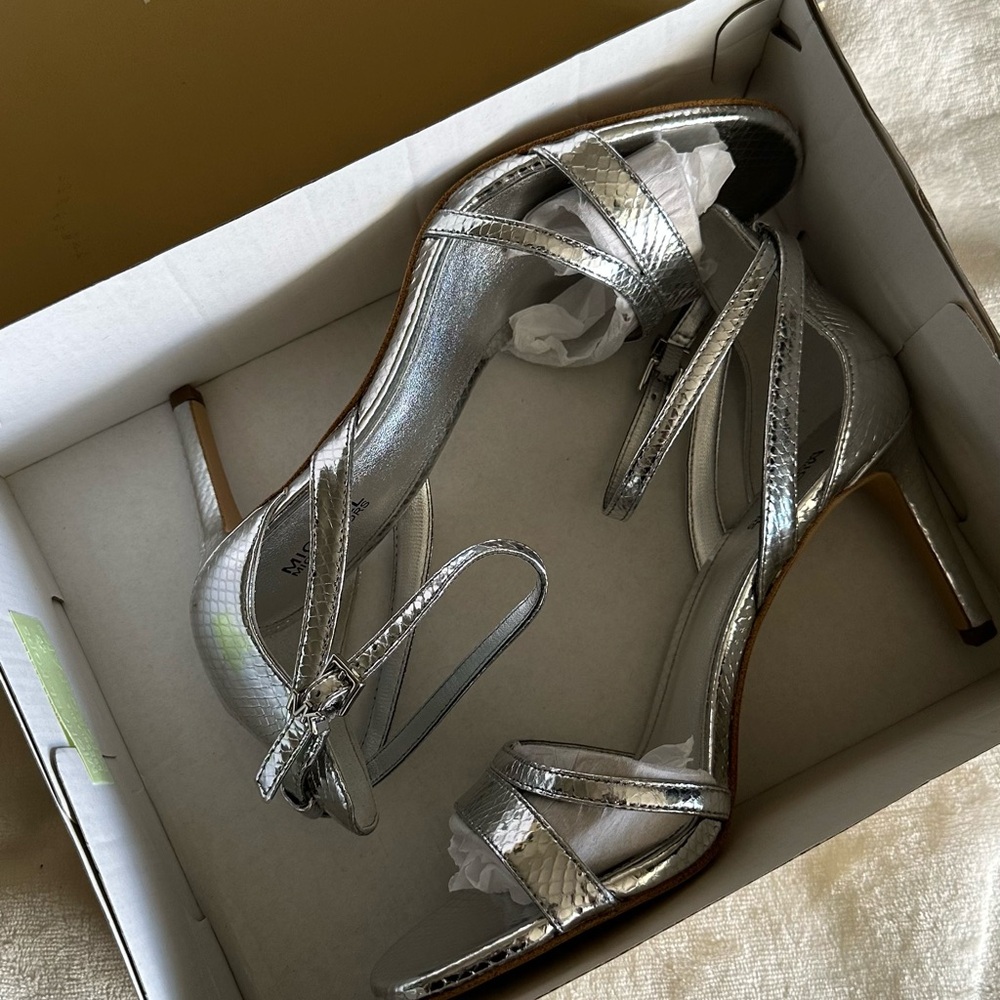 Michael Kors Silver Heels Elegant Design